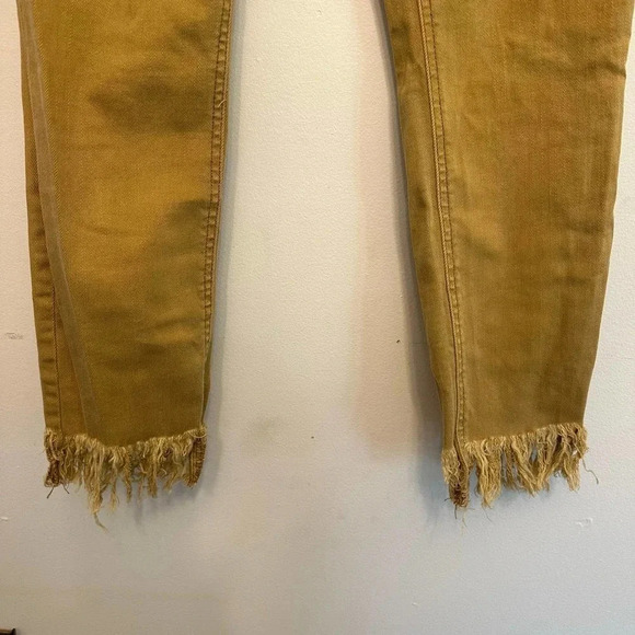 Free People Great Heights high rise skinny jeans. Size 28 - Picture 6 of 6